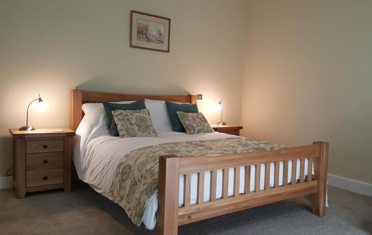 Pontyclerc Farm House Bed And Breakfast Ammanford Ngoại thất bức ảnh