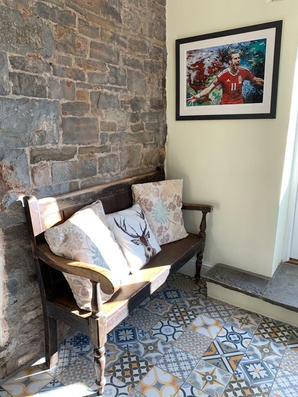 Pontyclerc Farm House Bed And Breakfast Ammanford Ngoại thất bức ảnh