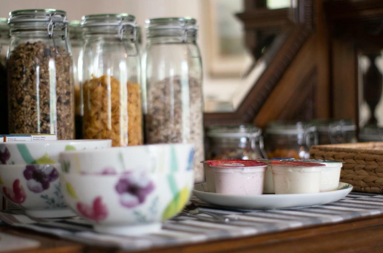 Pontyclerc Farm House Bed And Breakfast Ammanford Ngoại thất bức ảnh